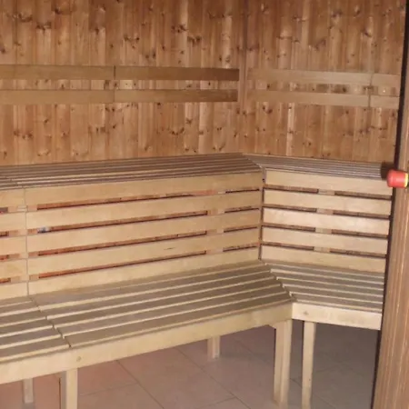 아파트 Helle Ferienwohnung Mit Balkon Gemutlich Unter Reet In Bevorzugter Lage *